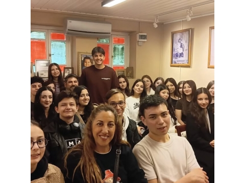 Museum Life, Visitors & Social Media