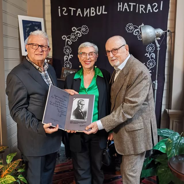 Hilmi Nakipoğlu & Müze Ziyaretçileri